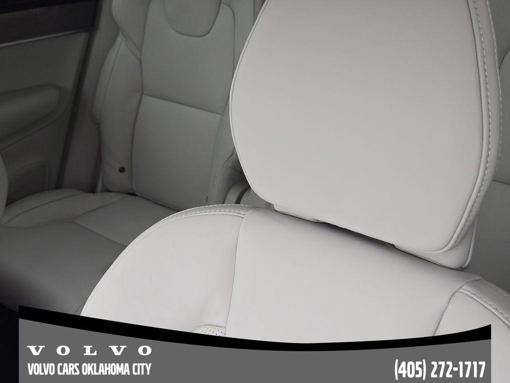 new 2026 Volvo XC90 Plug-In Hybrid car, priced at $90,639
