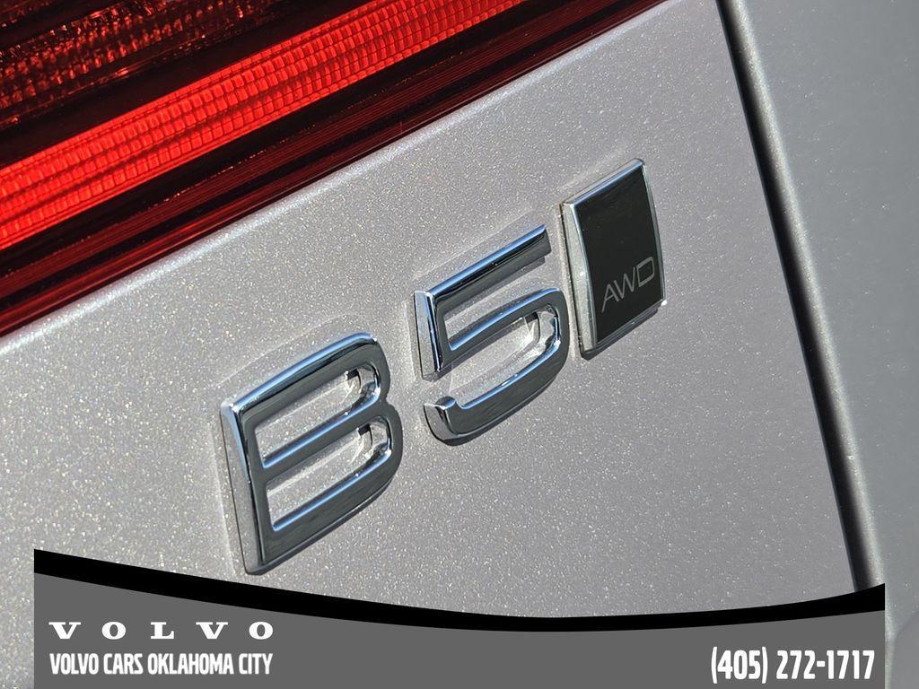 new 2026 Volvo XC60 car, priced at $63,935