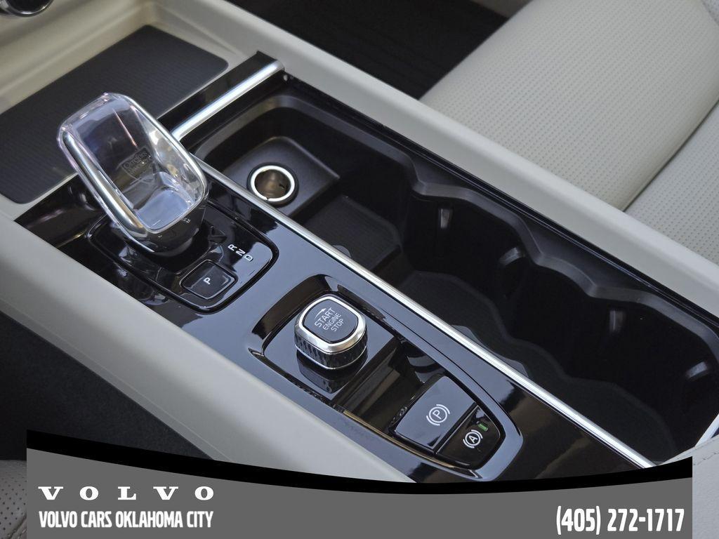 new 2026 Volvo XC60 car, priced at $63,935