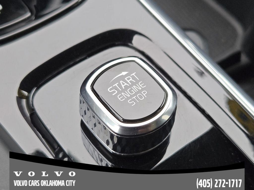 used 2025 Volvo V60 Cross Country car, priced at $39,500