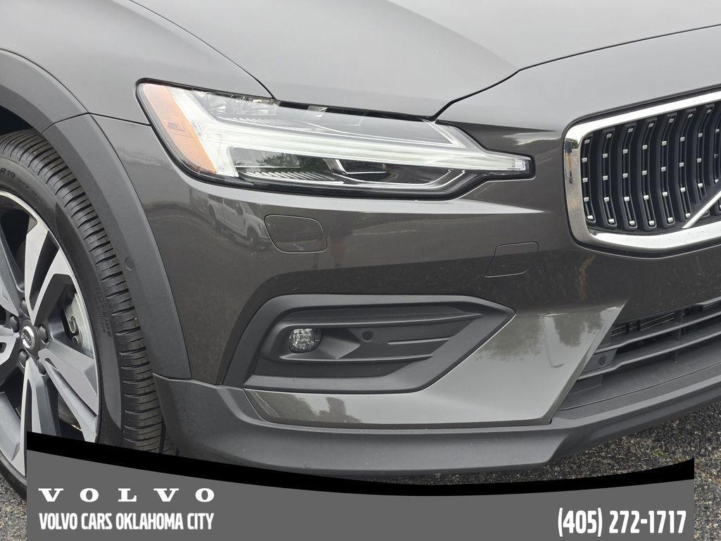 used 2025 Volvo V60 Cross Country car, priced at $39,500
