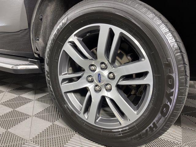 used 2023 Ford Expedition car, priced at $41,922