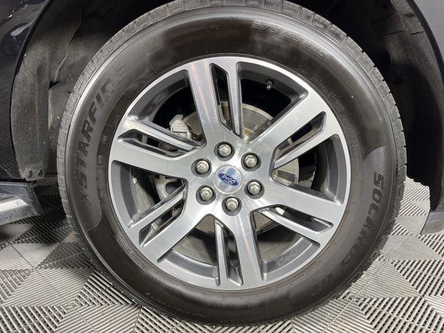 used 2023 Ford Expedition car, priced at $41,922