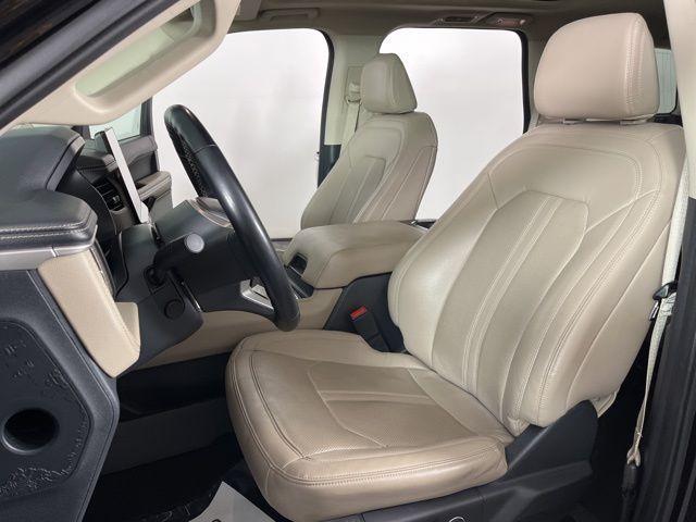 used 2023 Ford Expedition car, priced at $41,922