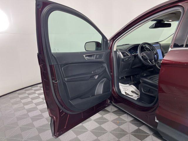 used 2024 Ford Edge car, priced at $20,600