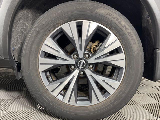 used 2023 Nissan Rogue car, priced at $23,111