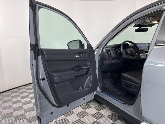 new 2026 Nissan Pathfinder car, priced at $50,498