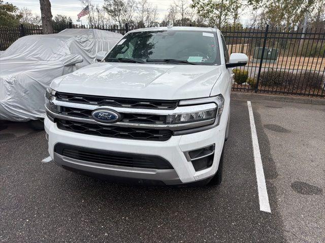 used 2024 Ford Expedition car, priced at $50,400