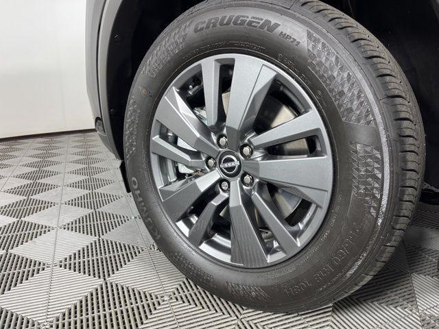 new 2026 Nissan Pathfinder car, priced at $36,238