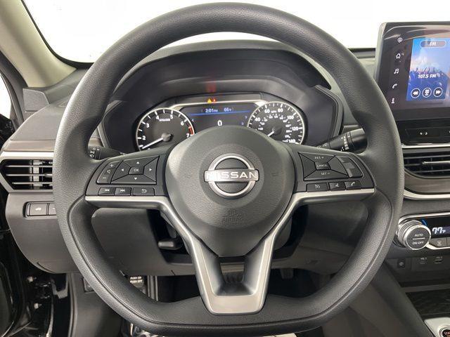 new 2025 Nissan Altima car, priced at $28,950