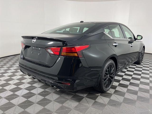 new 2025 Nissan Altima car, priced at $28,950