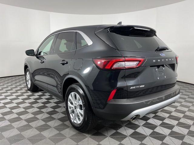 used 2023 Ford Escape car, priced at $18,003