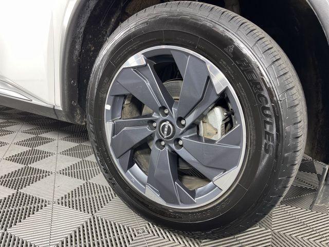 used 2024 Nissan Rogue car, priced at $21,992