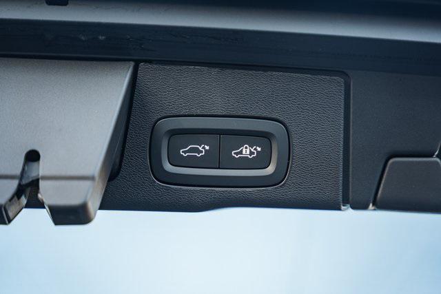 new 2026 Volvo XC60 car, priced at $50,995