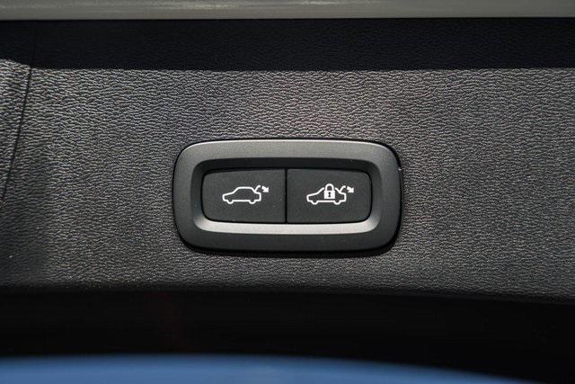 new 2026 Volvo XC40 car, priced at $50,260