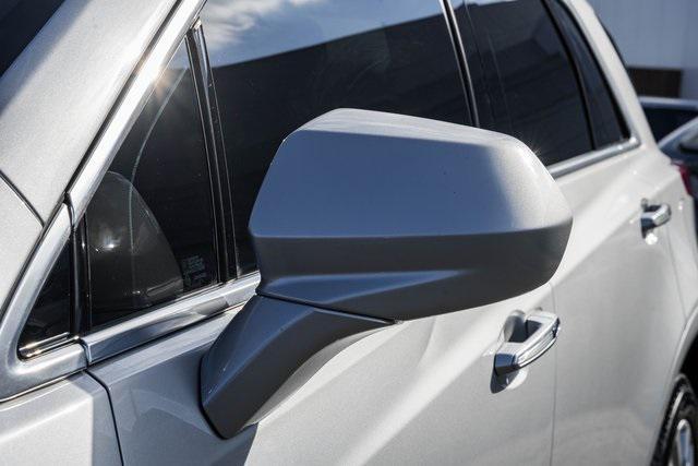 used 2018 Cadillac XT5 car, priced at $16,500