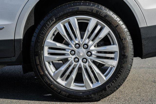 used 2018 Cadillac XT5 car, priced at $16,500