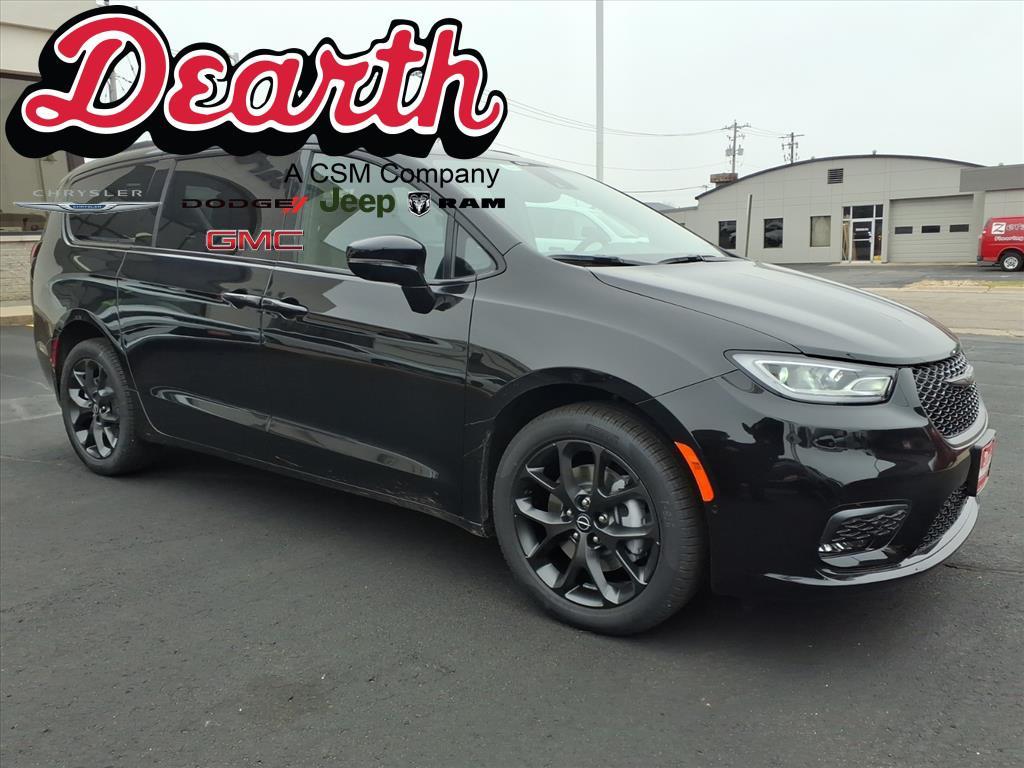 new 2026 Chrysler Pacifica car, priced at $51,360