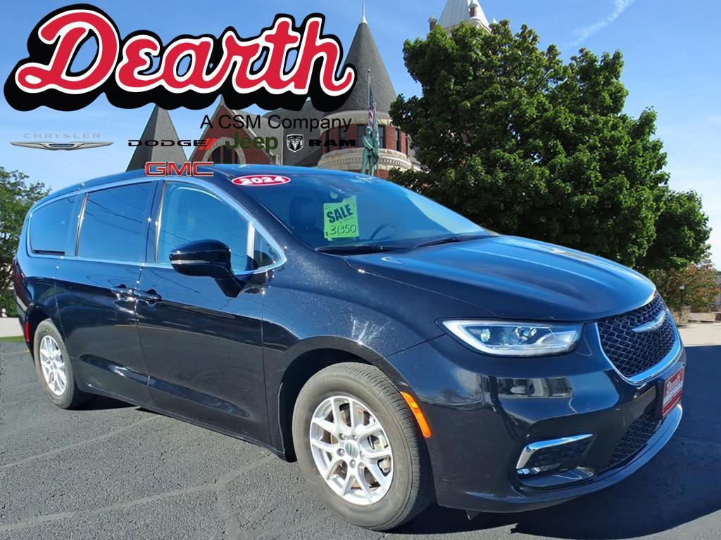 used 2024 Chrysler Pacifica car, priced at $29,596