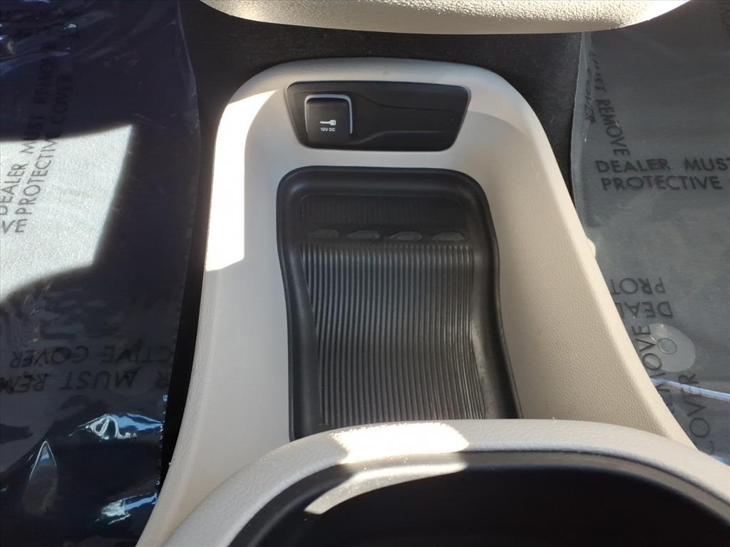 used 2024 Chrysler Pacifica car, priced at $29,596