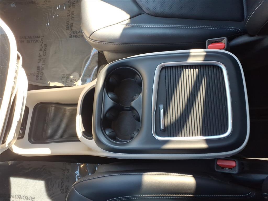 used 2024 Chrysler Pacifica car, priced at $29,596