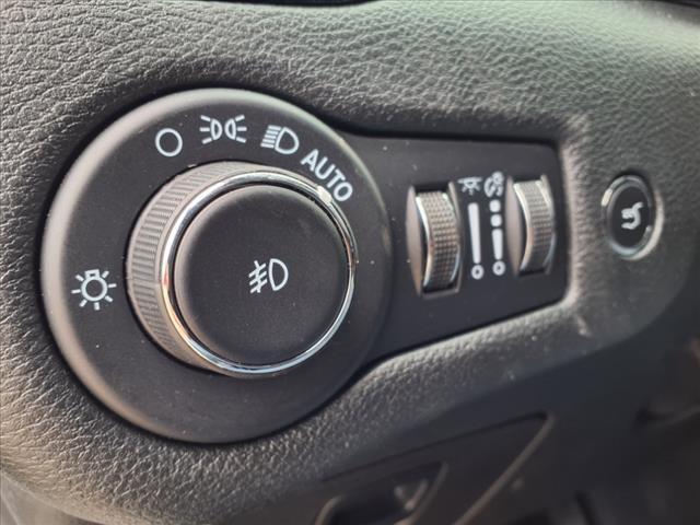 used 2023 Jeep Cherokee car, priced at $20,999