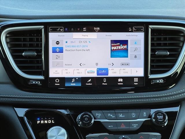 new 2025 Chrysler Pacifica car, priced at $44,893