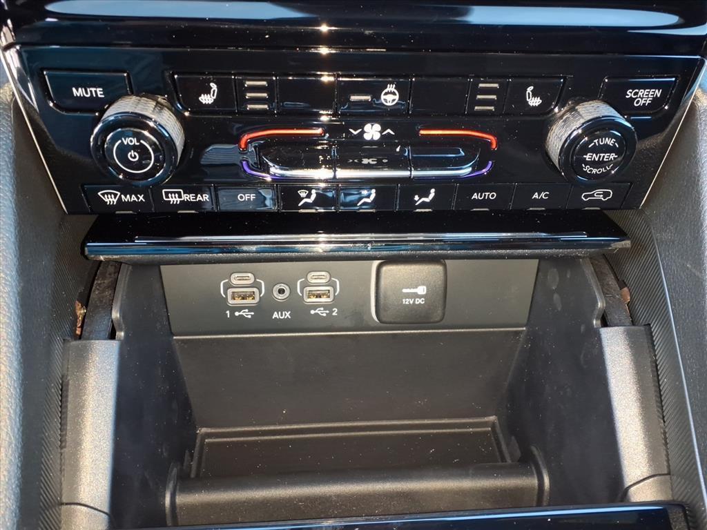 new 2025 Jeep Grand Cherokee car, priced at $48,846