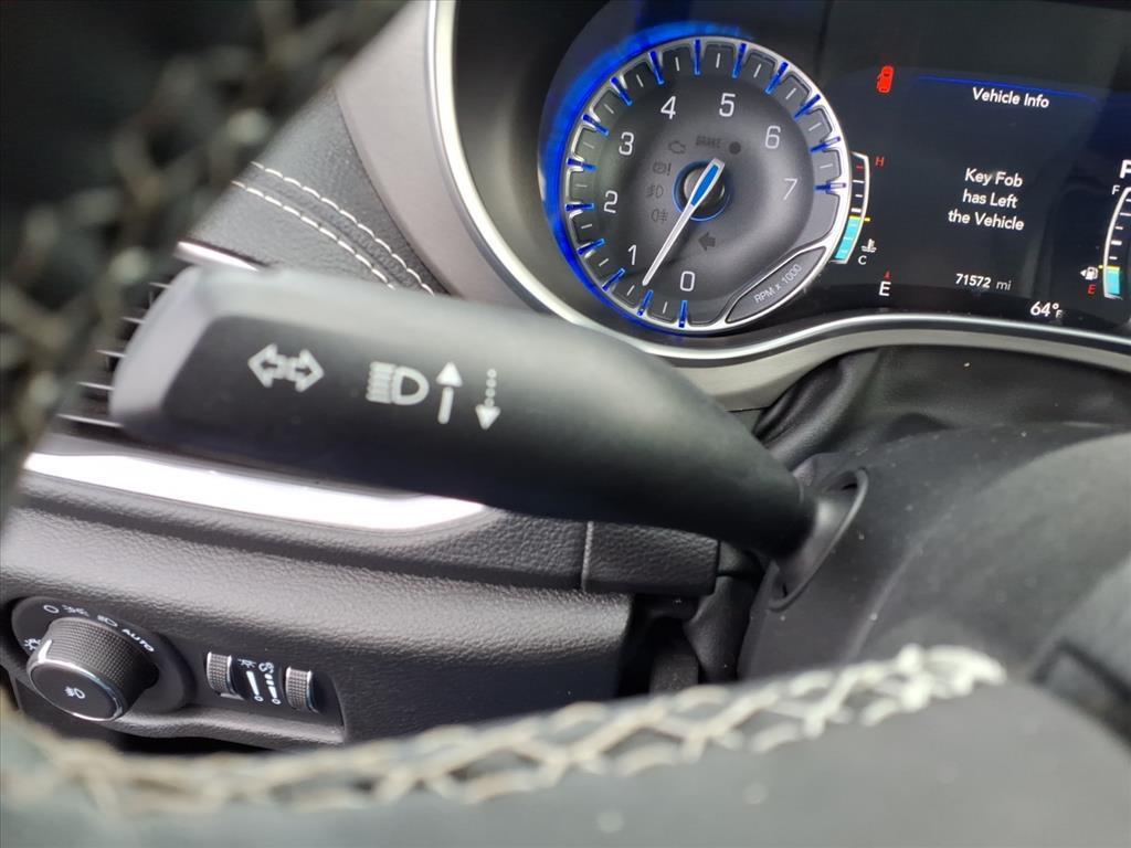 used 2023 Chrysler Pacifica car, priced at $32,596