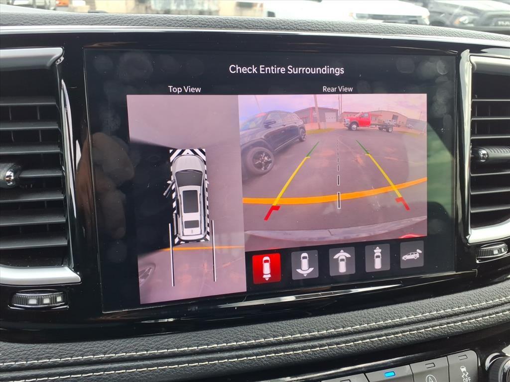 used 2023 Chrysler Pacifica car, priced at $32,596