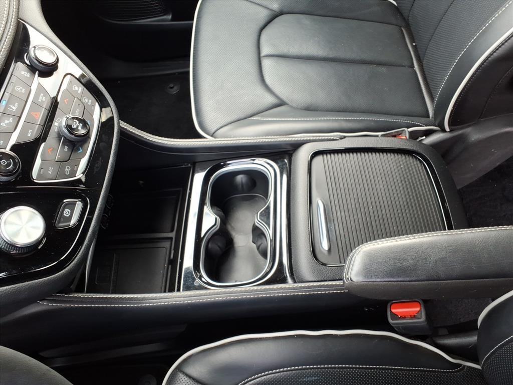 used 2023 Chrysler Pacifica car, priced at $32,596