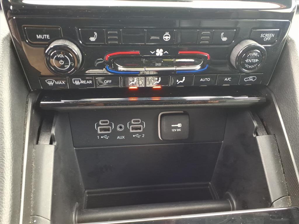 used 2024 Jeep Grand Cherokee car, priced at $28,498