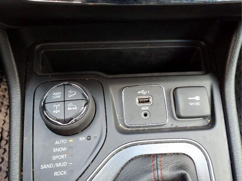 used 2020 Jeep Cherokee car, priced at $20,450