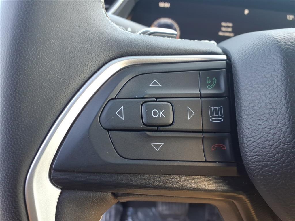 used 2023 Jeep Grand Cherokee car, priced at $24,297