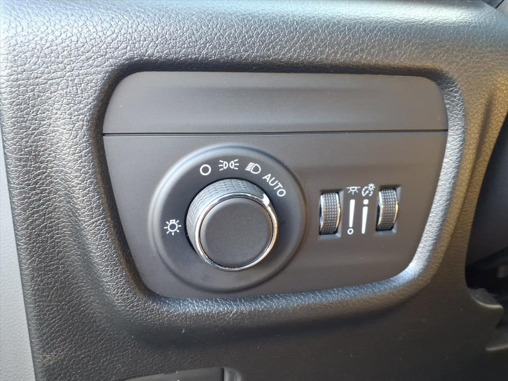 used 2023 Jeep Grand Cherokee car, priced at $24,297