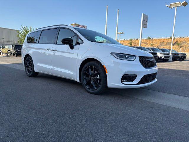 new 2026 Chrysler Pacifica car, priced at $51,990