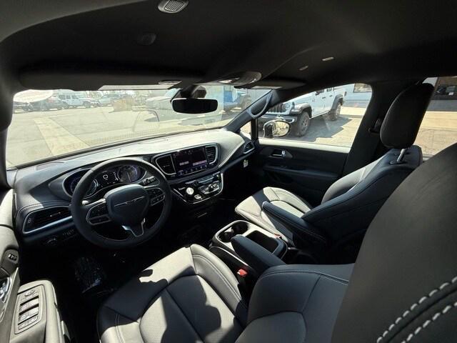 new 2026 Chrysler Pacifica car, priced at $41,110