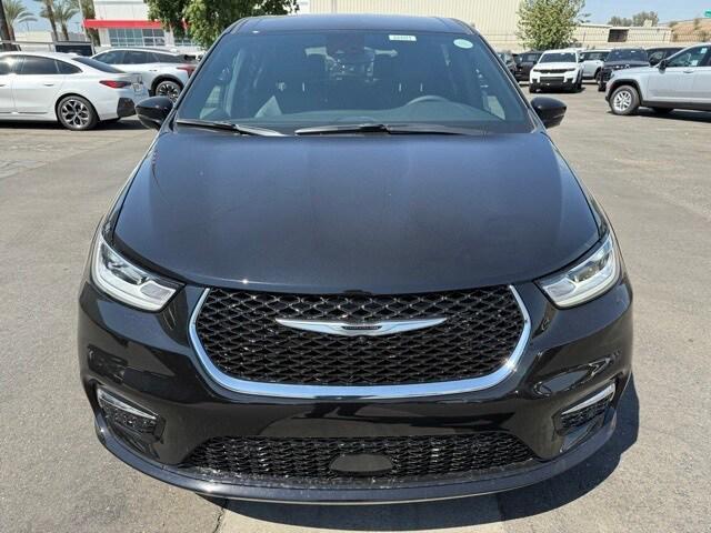 new 2026 Chrysler Pacifica car, priced at $41,110