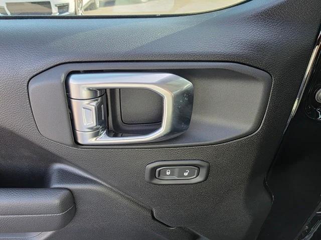 new 2026 Jeep Wrangler car, priced at $46,045