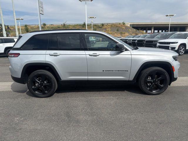 used 2023 Jeep Grand Cherokee car, priced at $29,772