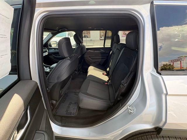 new 2026 Jeep Grand Cherokee car, priced at $42,000