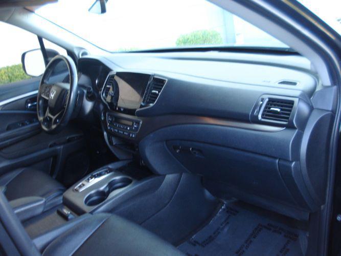 used 2022 Honda Pilot car, priced at $21,995