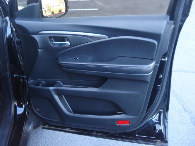 used 2022 Honda Pilot car, priced at $21,995