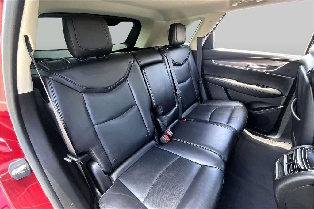 used 2017 Cadillac XT5 car, priced at $14,220