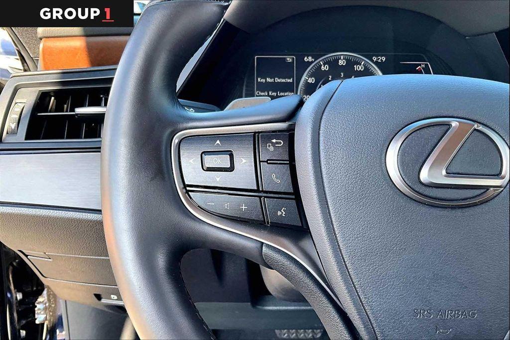 used 2025 Lexus ES 350 car, priced at $40,168