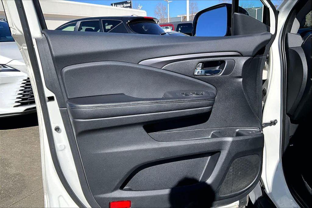 used 2017 Honda Pilot car, priced at $13,495