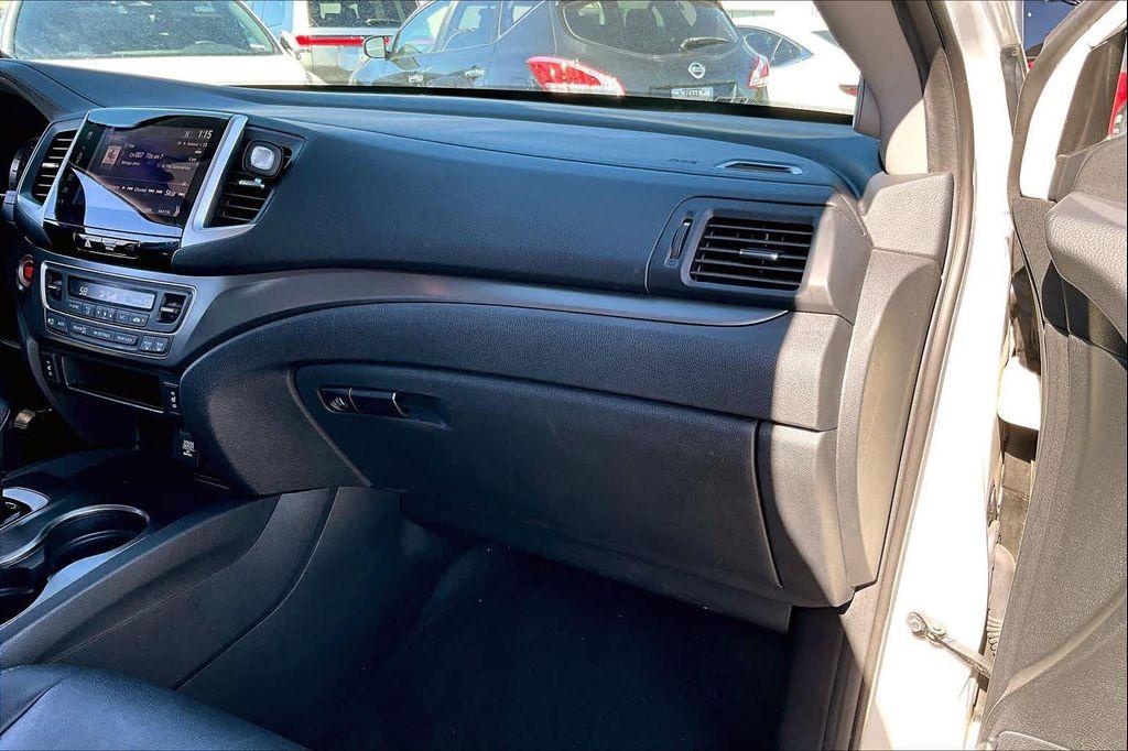 used 2017 Honda Pilot car, priced at $13,495