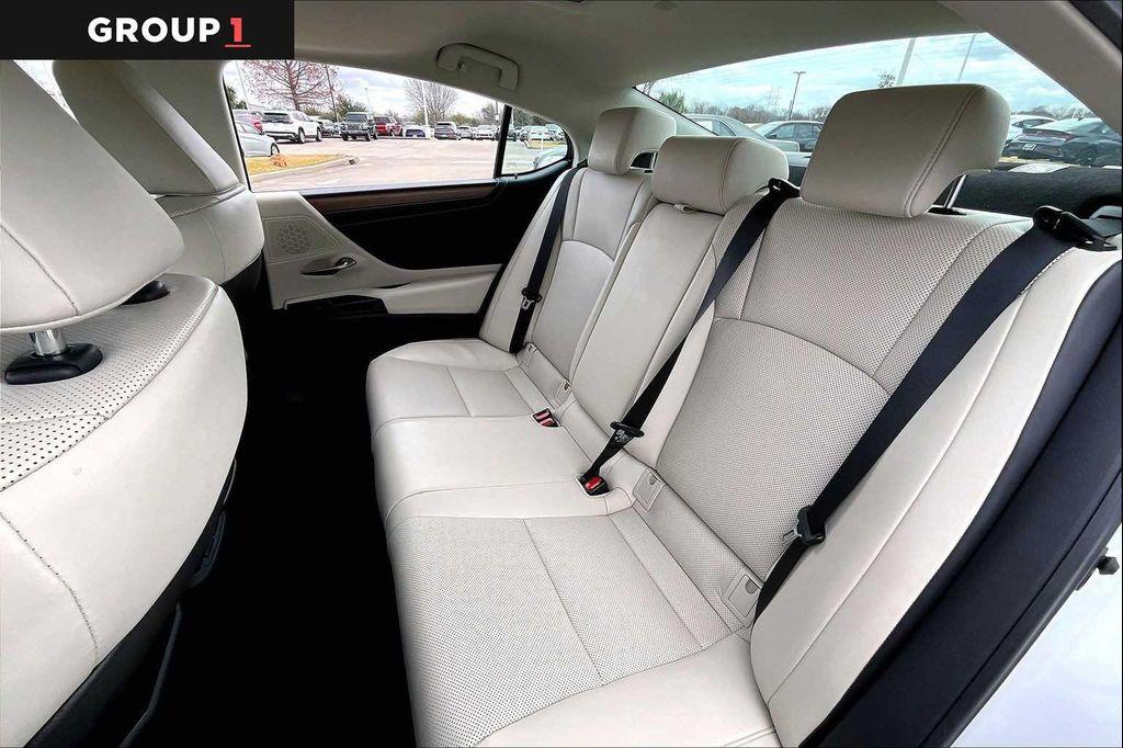 used 2025 Lexus ES 350 car, priced at $44,495