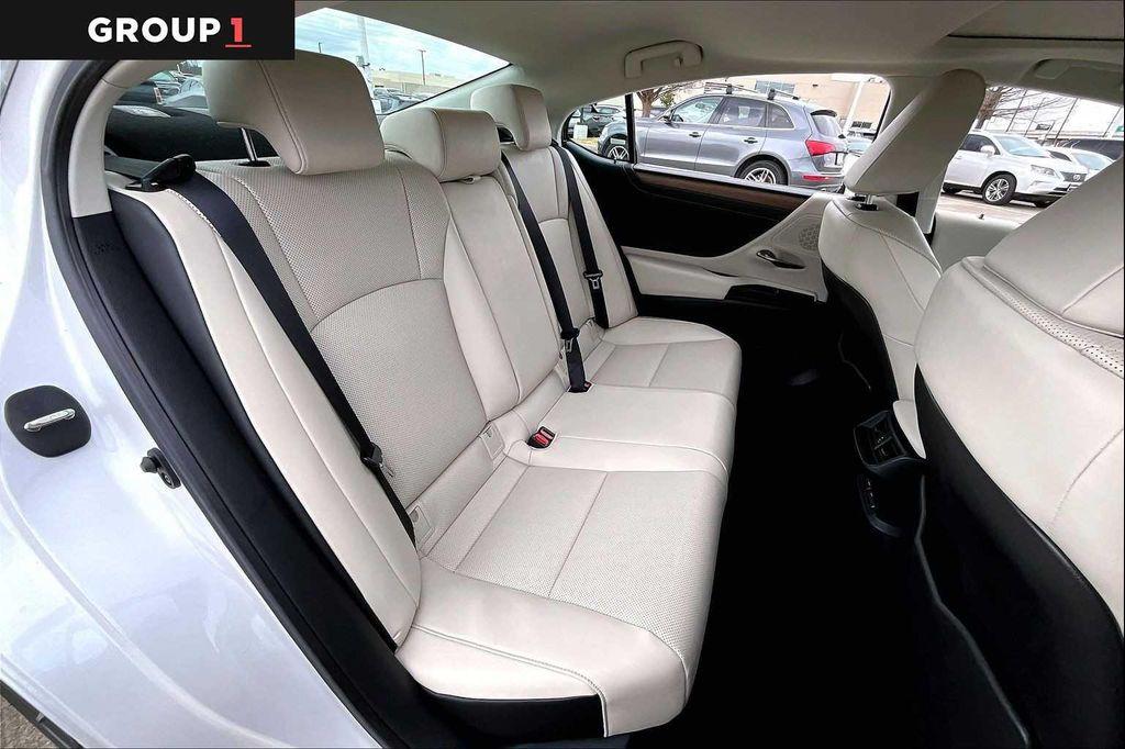 used 2025 Lexus ES 350 car, priced at $44,495