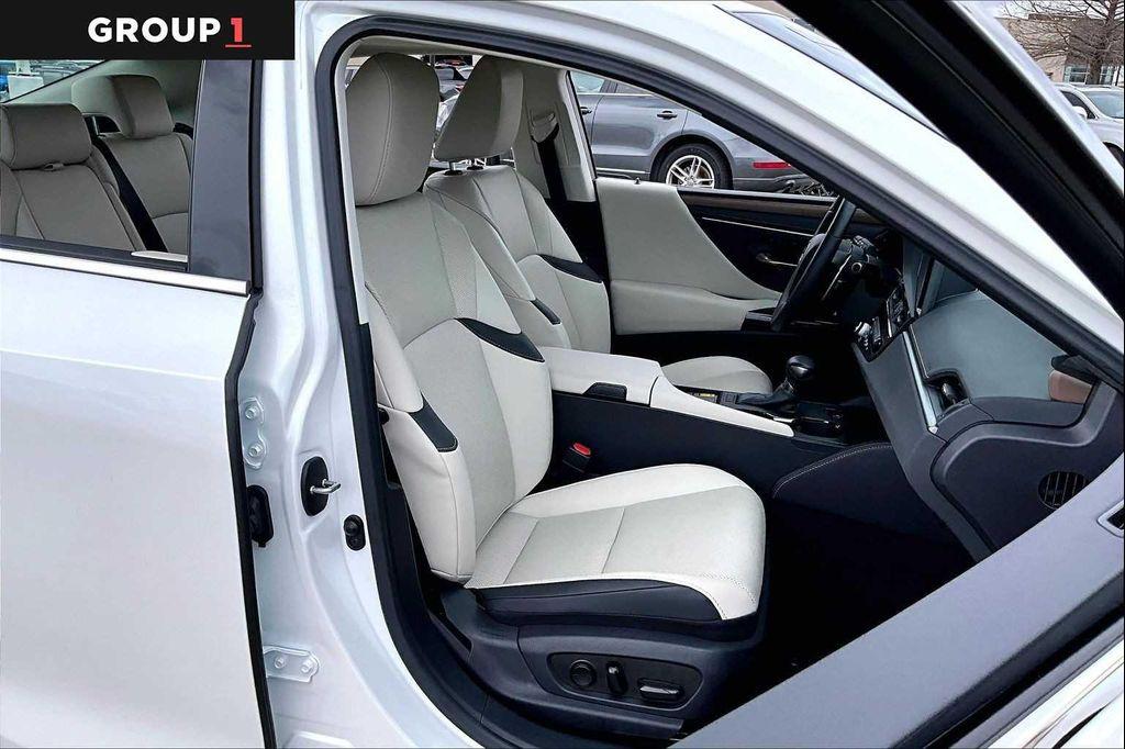 used 2025 Lexus ES 350 car, priced at $44,495